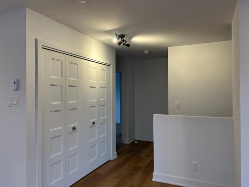 Passageway - 4-57 Rue Joron, Salaberry-De-Valleyfield, QC - Indoor Photo Showing Other Room
