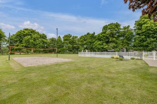 Courtyard - 415 Route Campagna, Saint-Henri, QC - Outdoor