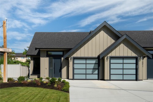 10013 Chicory Pl  Sidney, BC V8L 3N6