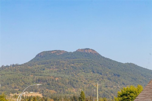 6183 Drombeg Pl, Duncan, BC -  With View