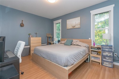 6183 Drombeg Pl, Duncan, BC - Indoor Photo Showing Bedroom