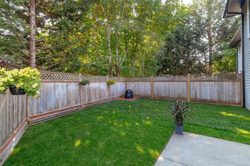 6183 Drombeg Pl, Duncan, BC - Outdoor
