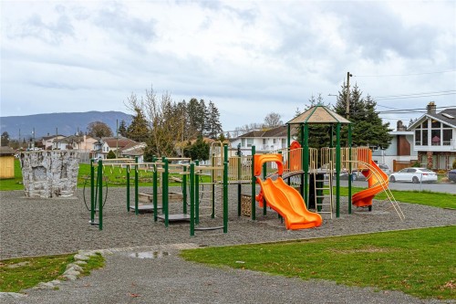 6183 Drombeg Pl, Duncan, BC - Outdoor
