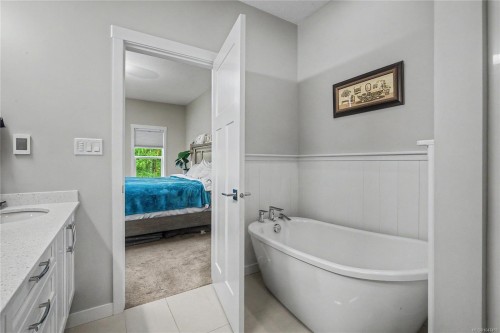 4165 Emerald Woods Pl, Nanaimo, BC 