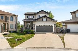 30 Colshort PL  Winnipeg, MB R2N 4P4