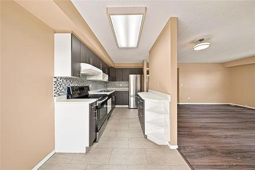 306-1840 Henderson Hwy, Winnipeg, MB - Indoor