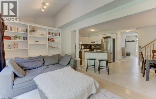 412 Tealby Crescent Unit# A, Waterloo, ON - Indoor Photo Showing Living Room