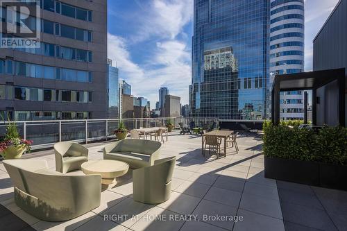 905 - 220 VICTORIA STREET , Toronto, Ontario M5B 2R6 5
