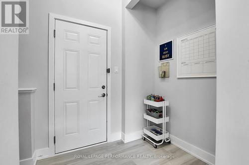 56 Pelham Crescent, Ottawa, ON - Indoor Photo Showing Other Room