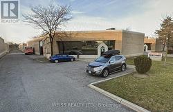 1581 COURTNEYPARK DRIVE E  Mississauga, ON L5T 1V9