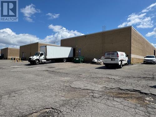 1581 Courtneypark Drive E, Mississauga, ON 