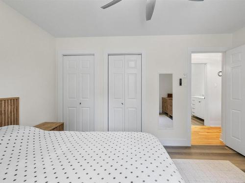 26 Bridge Street, Bedford, NS - Indoor Photo Showing Bedroom