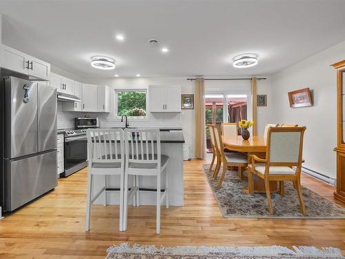 26 Bridge Street, Bedford, NS - Indoor