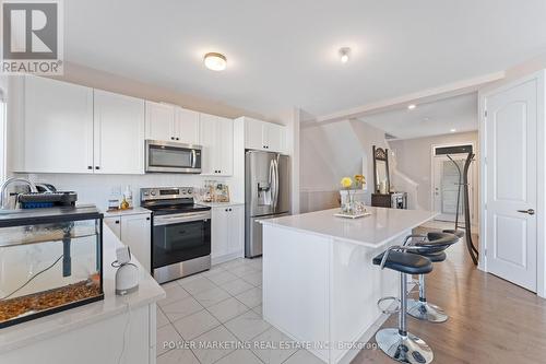 228 Appalachian Circle, Ottawa, ON - Indoor Photo Showing Kitchen With Stainless Steel Kitchen