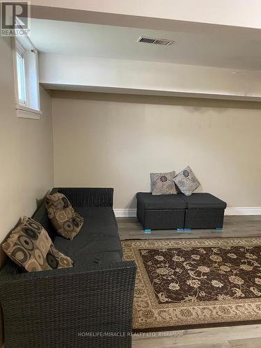 43 CORBY CRESCENT , Brampton, Ontario L6Y 1H3 5