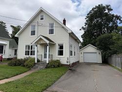 214 Pleasant Street  Summerside, PE C1N 1X2