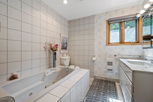 Salle de bains - 188 Ch. White, Harrington, QC - Indoor Photo Showing Bathroom