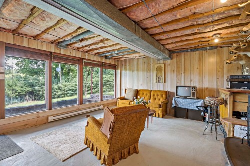 Salle familiale - 188 Ch. White, Harrington, QC - Indoor