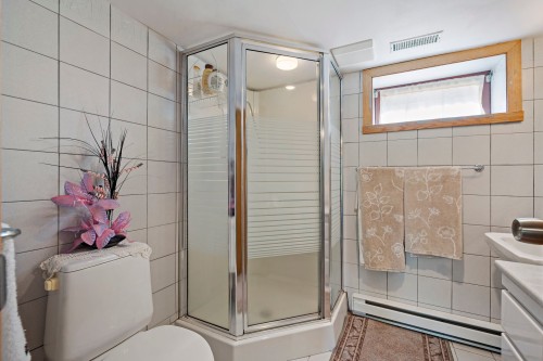 Salle de bains - 188 Ch. White, Harrington, QC - Indoor Photo Showing Bathroom