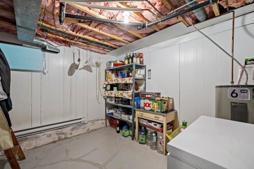 Salle de lavage - 188 Ch. White, Harrington, QC - Indoor Photo Showing Basement