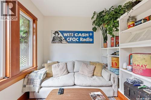 919 6Th Avenue N, Saskatoon, SK - Indoor