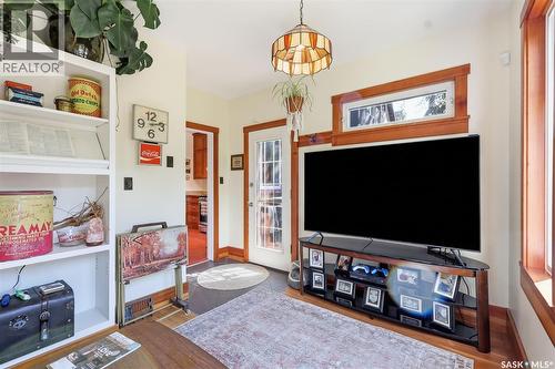 919 6Th Avenue N, Saskatoon, SK - Indoor