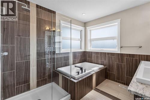 226 Mahabir Court, Saskatoon, SK - Indoor Photo Showing Bathroom