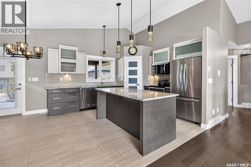 226 Mahabir Court, Saskatoon, SK - Indoor Photo Showing Kitchen With Upgraded Kitchen