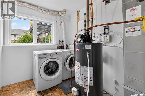 226 Mahabir Court, Saskatoon, SK - Indoor Photo Showing Laundry Room