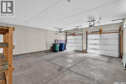 226 Mahabir Court, Saskatoon, SK - Indoor Photo Showing Garage