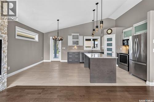 226 Mahabir Court, Saskatoon, SK - Indoor Photo Showing Kitchen With Upgraded Kitchen