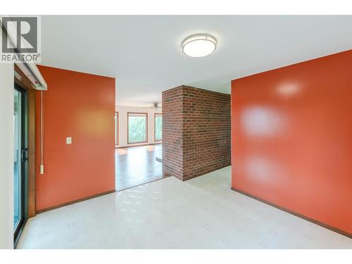 14 Bartlett Place, Osoyoos, BC - Indoor Photo Showing Other Room