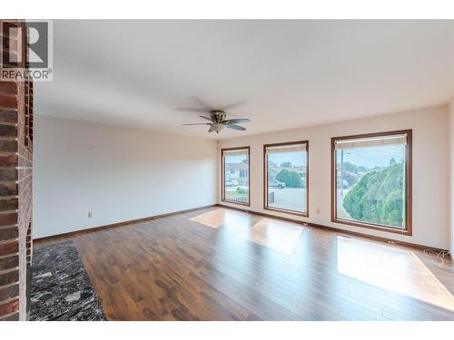 14 Bartlett Place, Osoyoos, BC - Indoor Photo Showing Other Room
