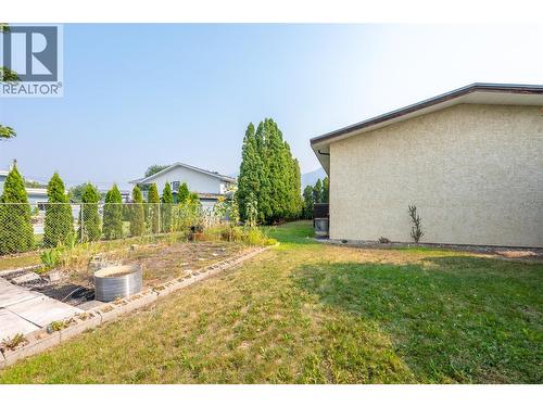 14 Bartlett Place, Osoyoos, BC - Outdoor