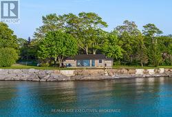 682 SALMON POINT ROAD Prince Edward County (Athol Ward), ON K0K 1P0