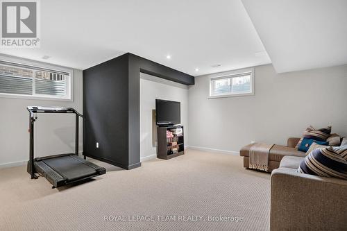 140 Larimar Circle, Ottawa, ON - Indoor Photo Showing Other Room