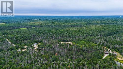 286 Halls Road E, Magnetawan, ON 