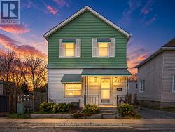 47 NORTH STREET St. Catharines, ON L2R 2S3