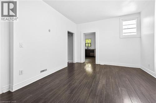 99 Leeming Street, Hamilton, ON - Indoor Photo Showing Other Room