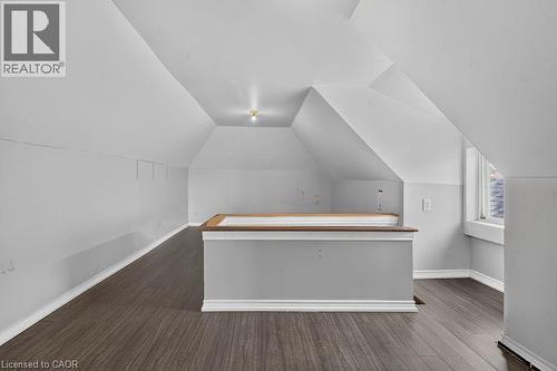 99 Leeming Street, Hamilton, ON - Indoor Photo Showing Other Room