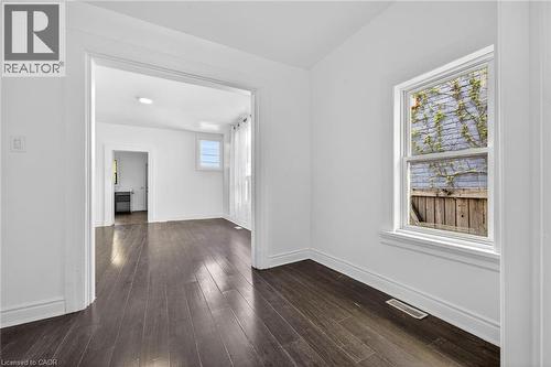99 Leeming Street, Hamilton, ON - Indoor Photo Showing Other Room