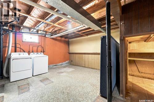 75 Cannon Street, Regina, SK - Indoor Photo Showing Laundry Room
