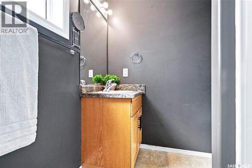 426 Rutherford Crescent, Saskatoon, SK - Indoor Photo Showing Bathroom