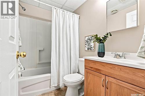 426 Rutherford Crescent, Saskatoon, SK - Indoor Photo Showing Bathroom