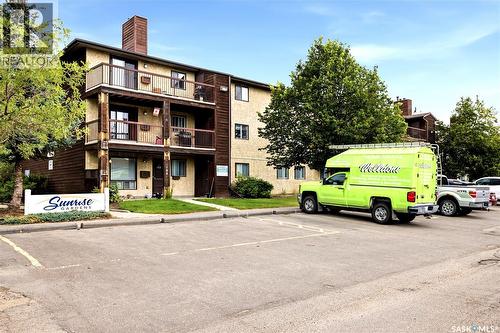 205 31 Rodenbush Drive, Regina, SK - Outdoor With Balcony With Facade