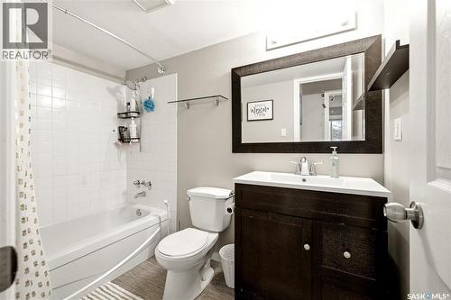 205 31 Rodenbush Drive, Regina, SK - Indoor Photo Showing Bathroom