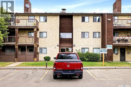 205 31 Rodenbush Drive, Regina, SK - Outdoor With Balcony With Facade