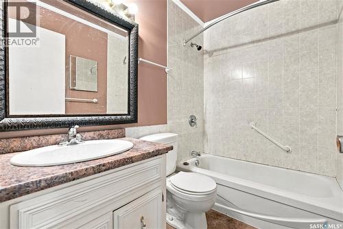 363 Rodenbush Drive, Regina, SK - Indoor Photo Showing Bathroom