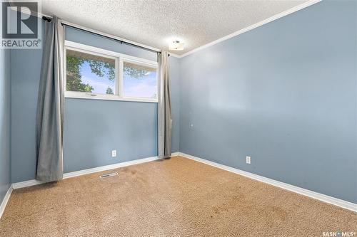 363 Rodenbush Drive, Regina, SK - Indoor Photo Showing Other Room