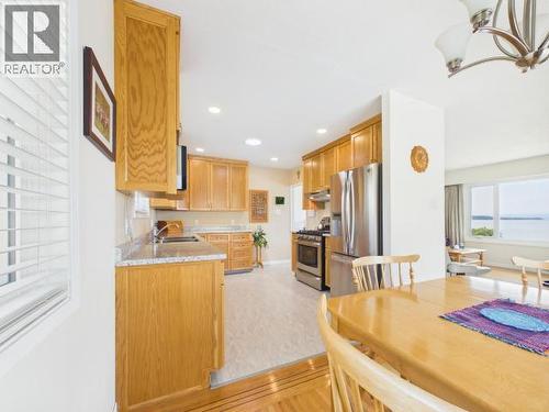 3848 Gordon Ave, Powell River, BC - Indoor